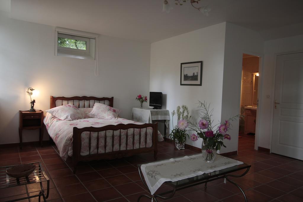 Les Vallees Du Guyoult Dol-de-Bretagne Zimmer foto